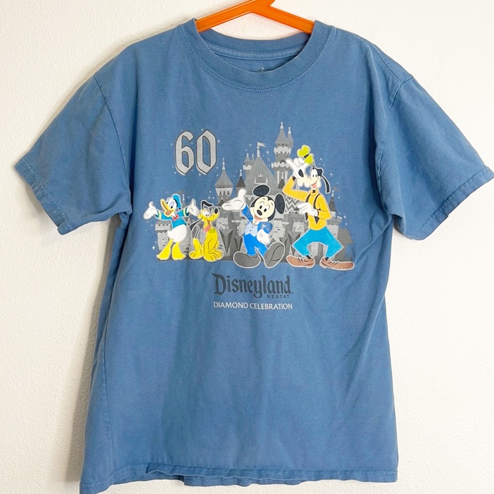 Disneyland 60th celebration t-shirt kids M